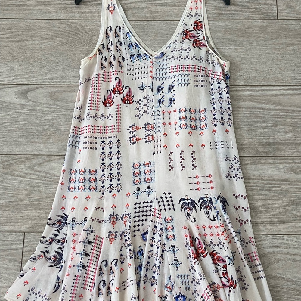 Club Monaco silk dress. Size: 2